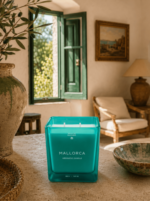 MALLORCA<br> Aromatic Candle 220 g | The Glow of the Mediterranean